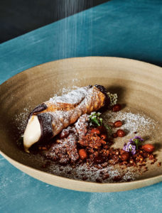 Apple Cannoli