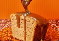 Gâteau à la patate douce et caramel à la root beer